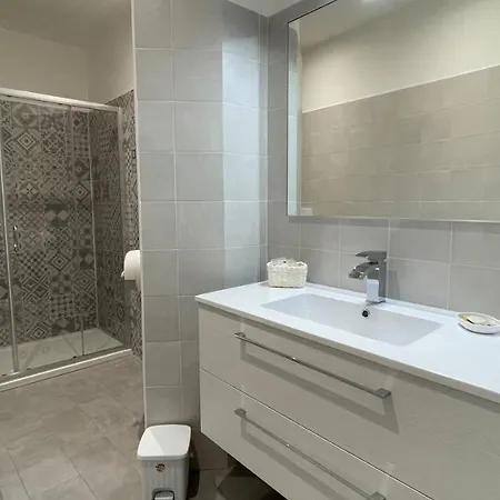 Avella 3*