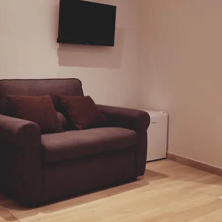 فندق مبيت وإفطار Avella 3*