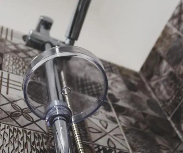 فندق مبيت وإفطار Avella 3*